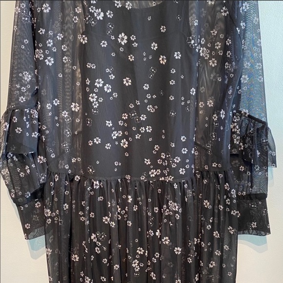 Floral Boho dress with tank dress under - Picture 6 of 10